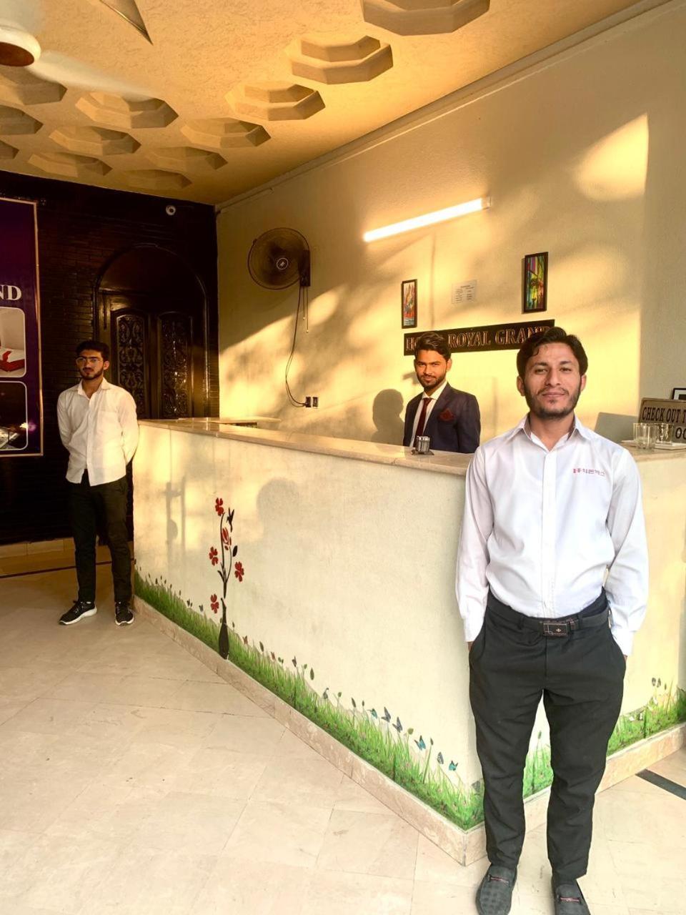 Hotel Royal Grand Lahore Luaran gambar