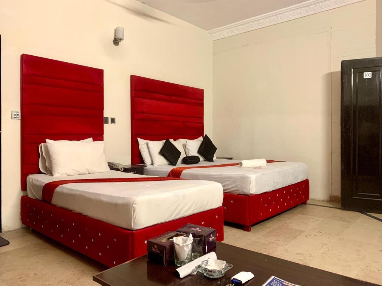Hotel Royal Grand Lahore Bilik gambar