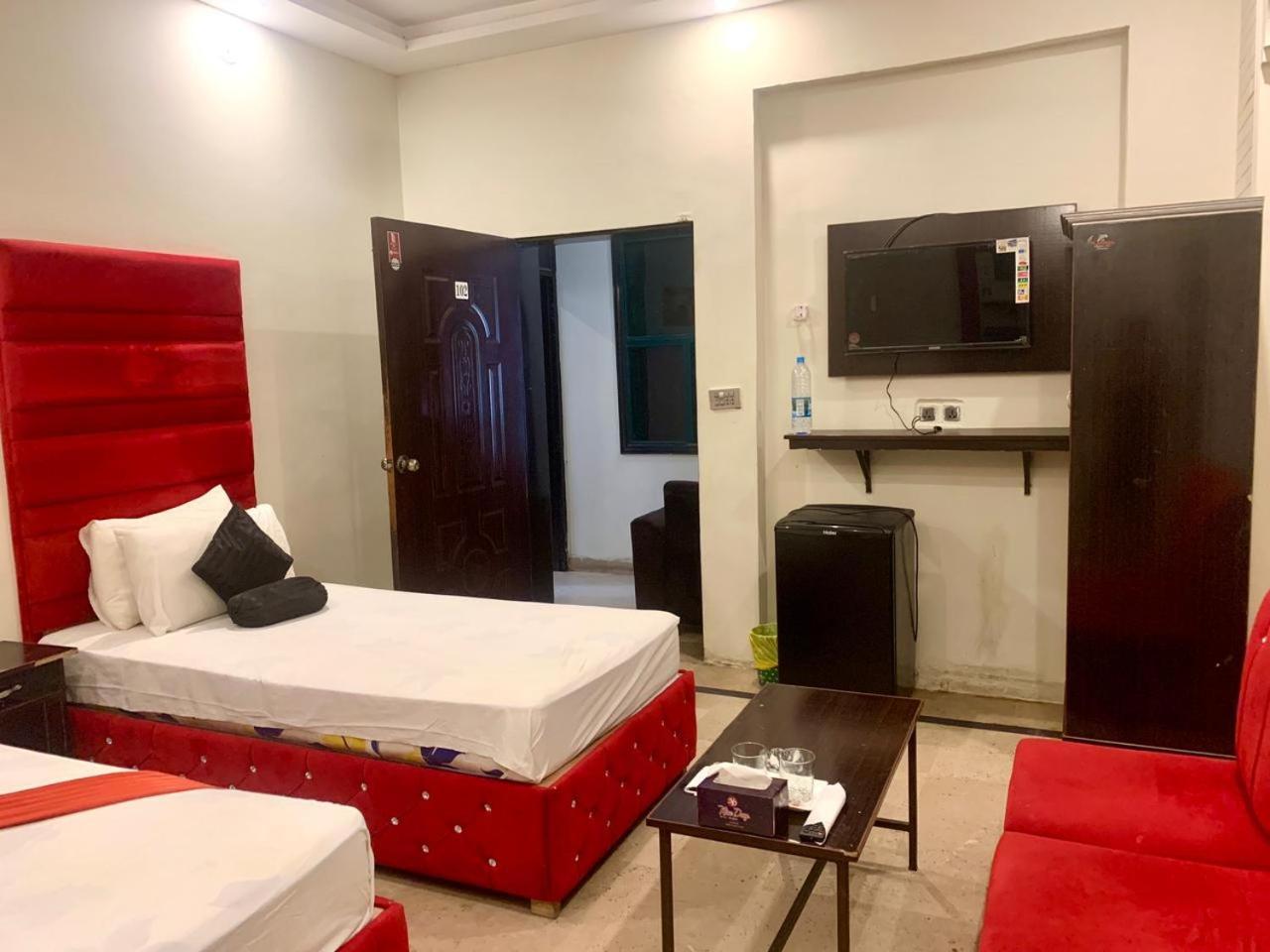 Hotel Royal Grand Lahore Bilik gambar