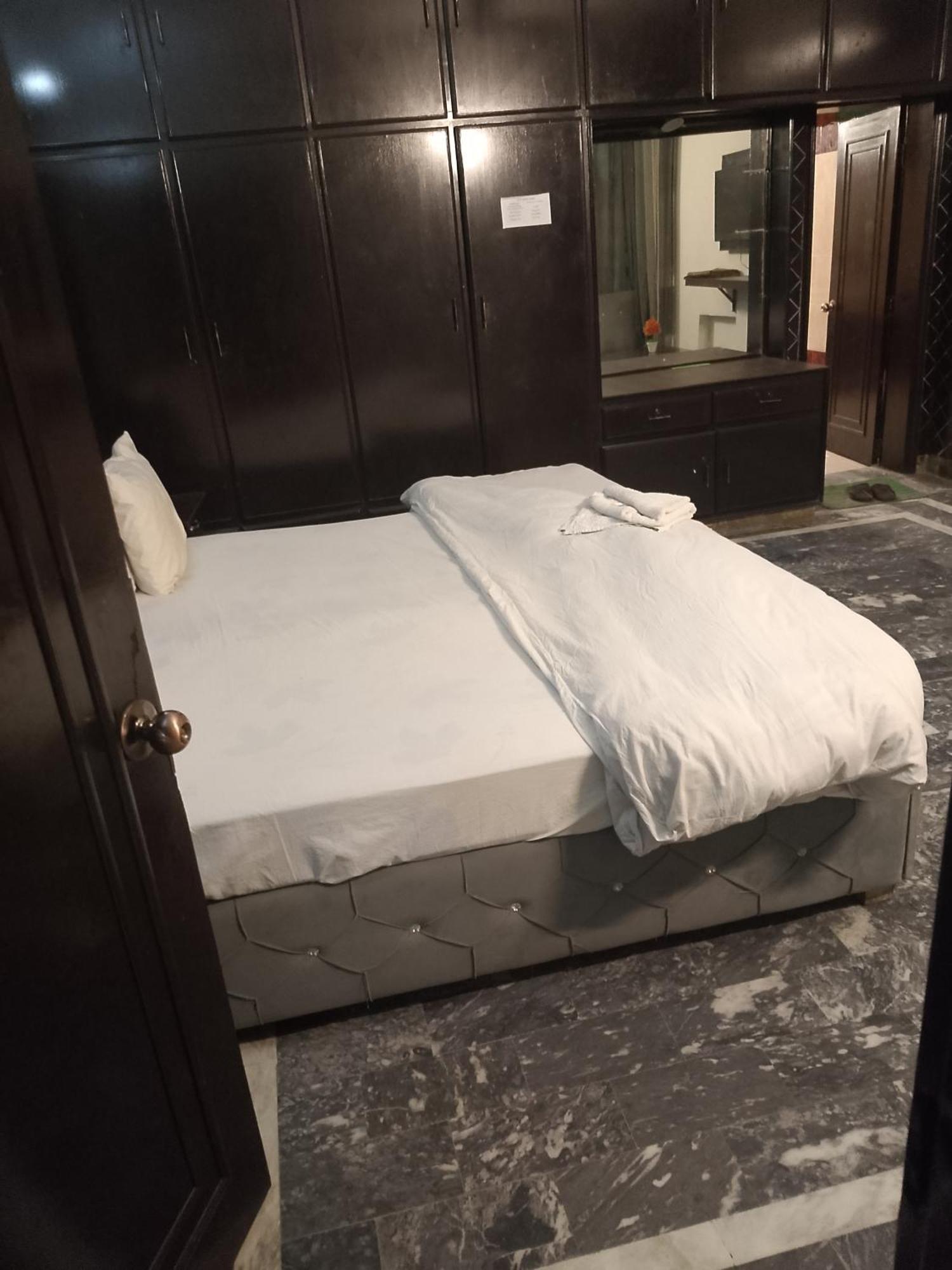 Hotel Royal Grand Lahore Luaran gambar