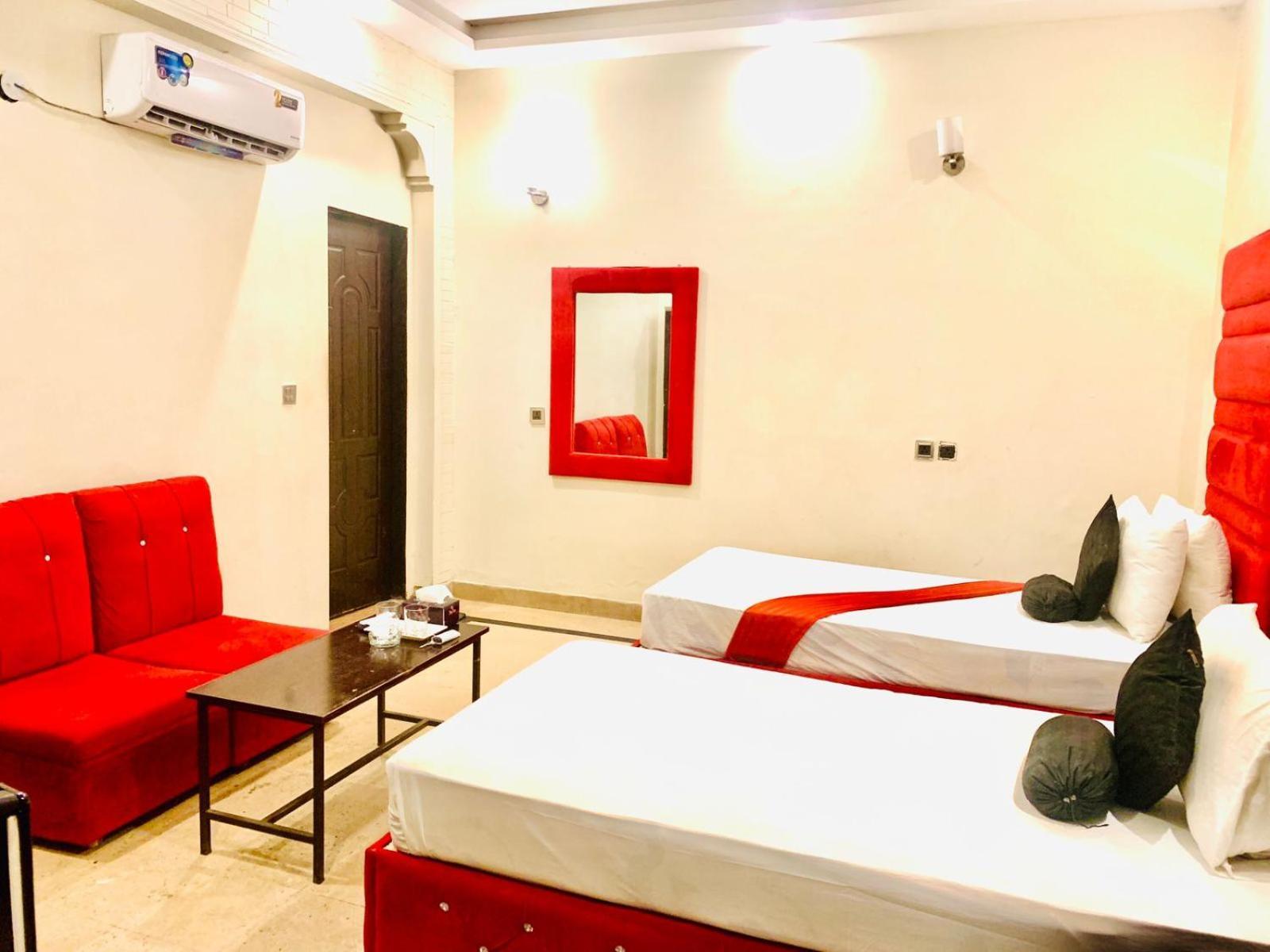 Hotel Royal Grand Lahore Luaran gambar