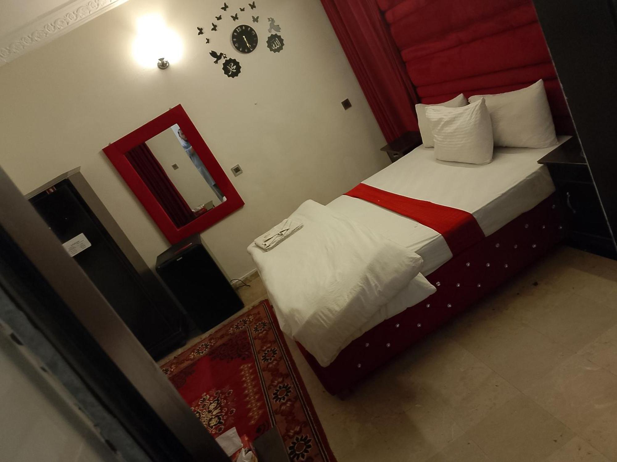 Hotel Royal Grand Lahore Luaran gambar